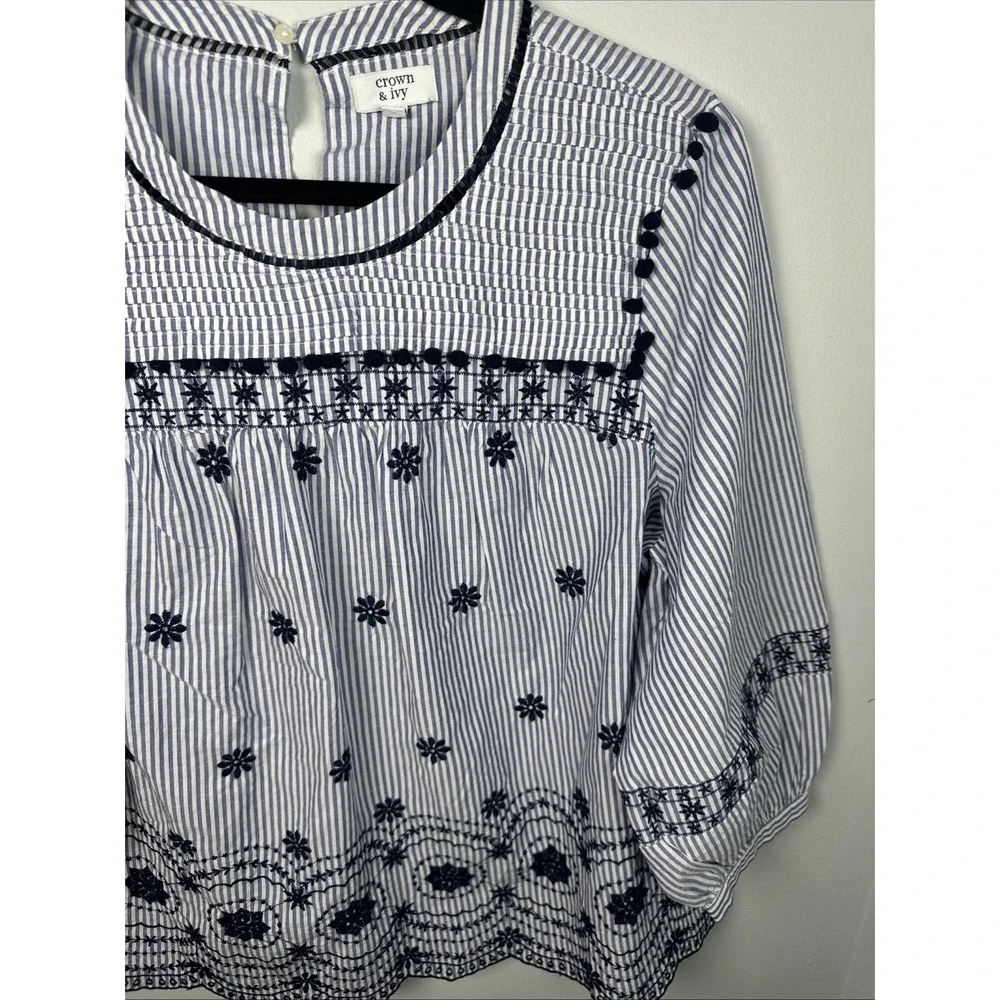 Crown & Ivy Large Womens Top Peasant 3/4 Sleeve Blue Stripe Embroidered Boho - Picture 9 of 16